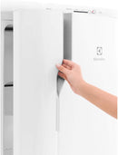 Geladeira Electrolux Cycle Defrost 240L Degelo Prático Uma Porta Branca (RE31) Classe A 220 Volts
